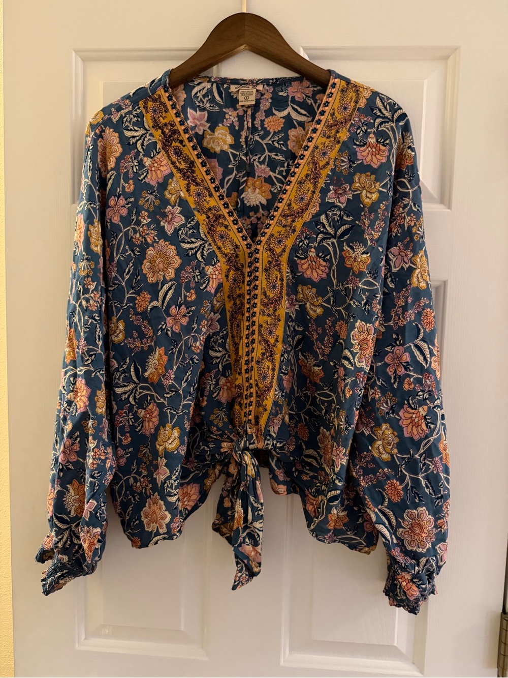 NWOT Lola P. Floral Tie-Front Blouse in Teal with Yellow Trim. Size Large